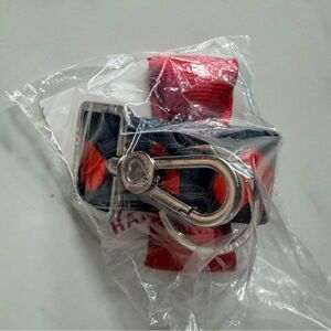 Harveys Seatbelt Queen of Hearts CNG Bow Keychain- NEW